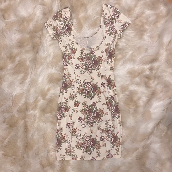 Talula Bodycon Dress - Picture 2 of 6